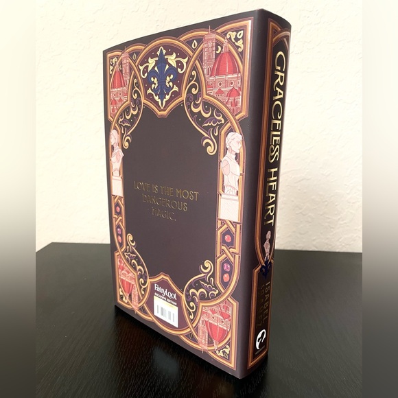 FairyLoot Adult Fantasy Box Jan 2026 Graceless Heart by Isabel Ibanez - Picture 3 of 11